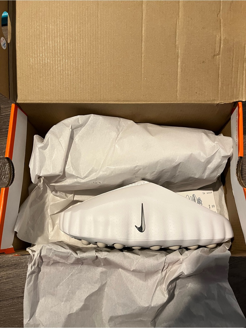 Size 7w - Nike Mind 001 Women’s White / Metallic Silver Slide